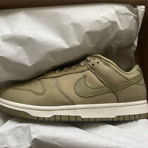Mike Dunk Low Premium MF